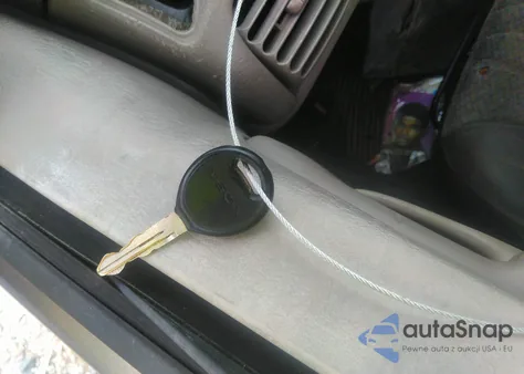 2002 Dodge Neon из США, поврежденный, VIN 1B3ES26C02D570672